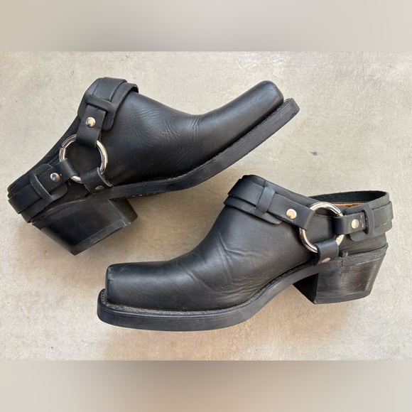 FRYE Harness Mules Black - Picture 15 of 16